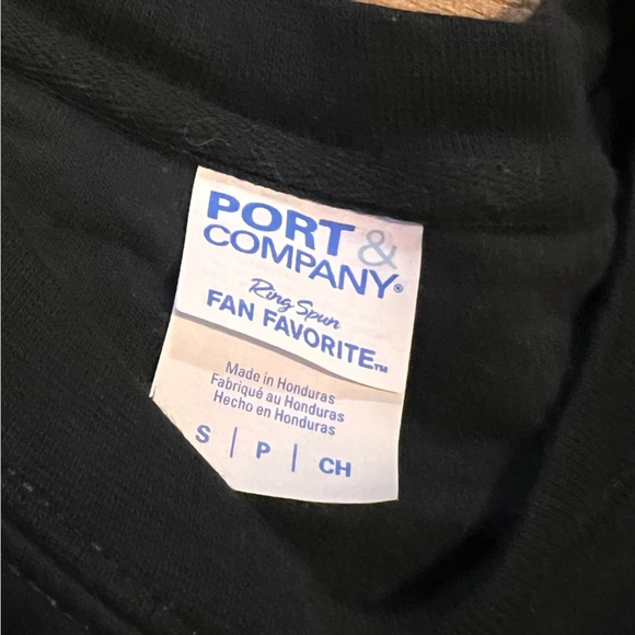 Harry Potter Hogwarts Coat of Arms Sweatshirt - Picture 3 of 8